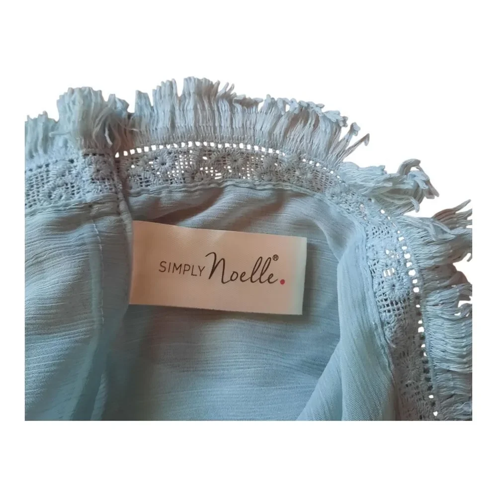 Simply Noelle Blue Lace Accent Wrap